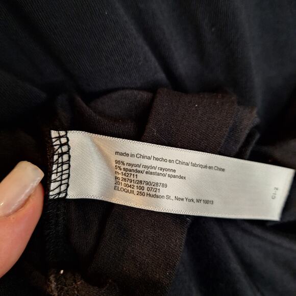 ELOQUII Elements Plus Size Cut-Out Shoulder T-Shirt plus size sexy stretch 26/28 - Picture 3 of 4